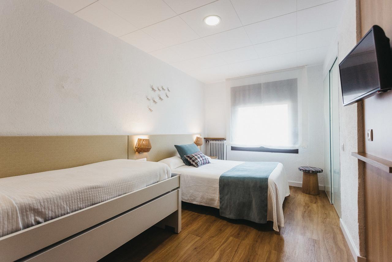 Hotel Catalunya リベス・デ・フレセル エクステリア 写真